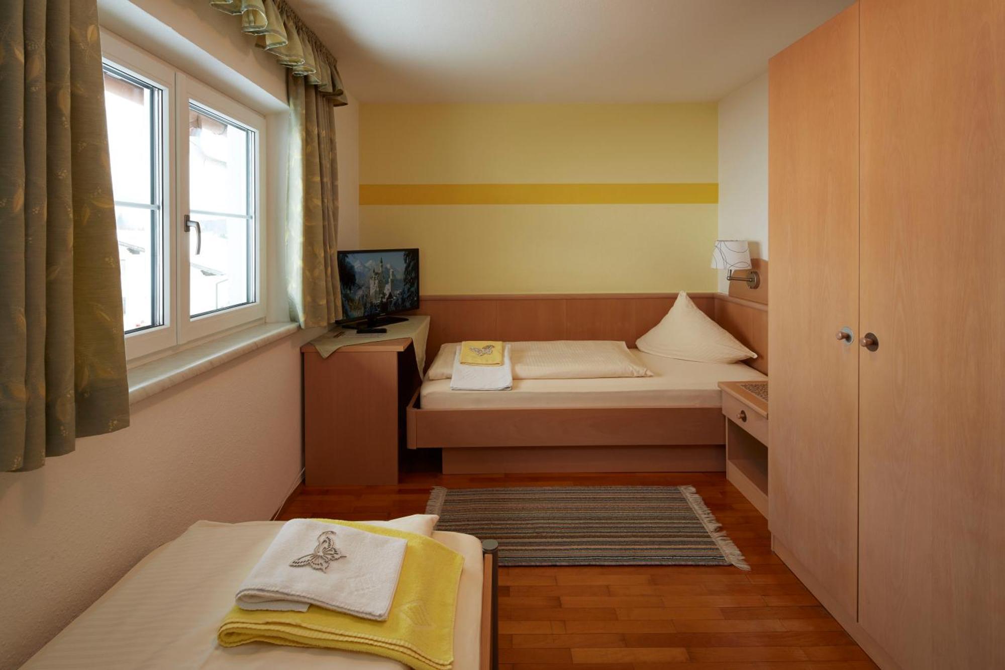 פינסוואנג Alpenmotel Saeuling חדר תמונה