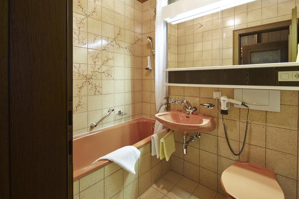 פינסוואנג Alpenmotel Saeuling חדר תמונה